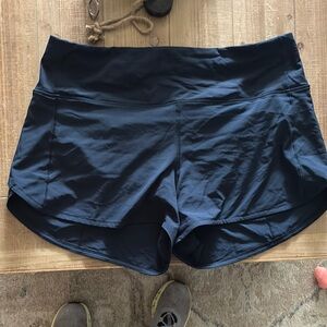 Lululemon speed up short